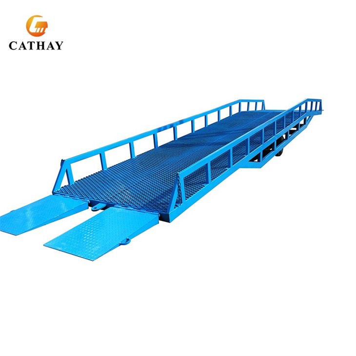 Mobile Dock Ramp For Truck Loading Unloading